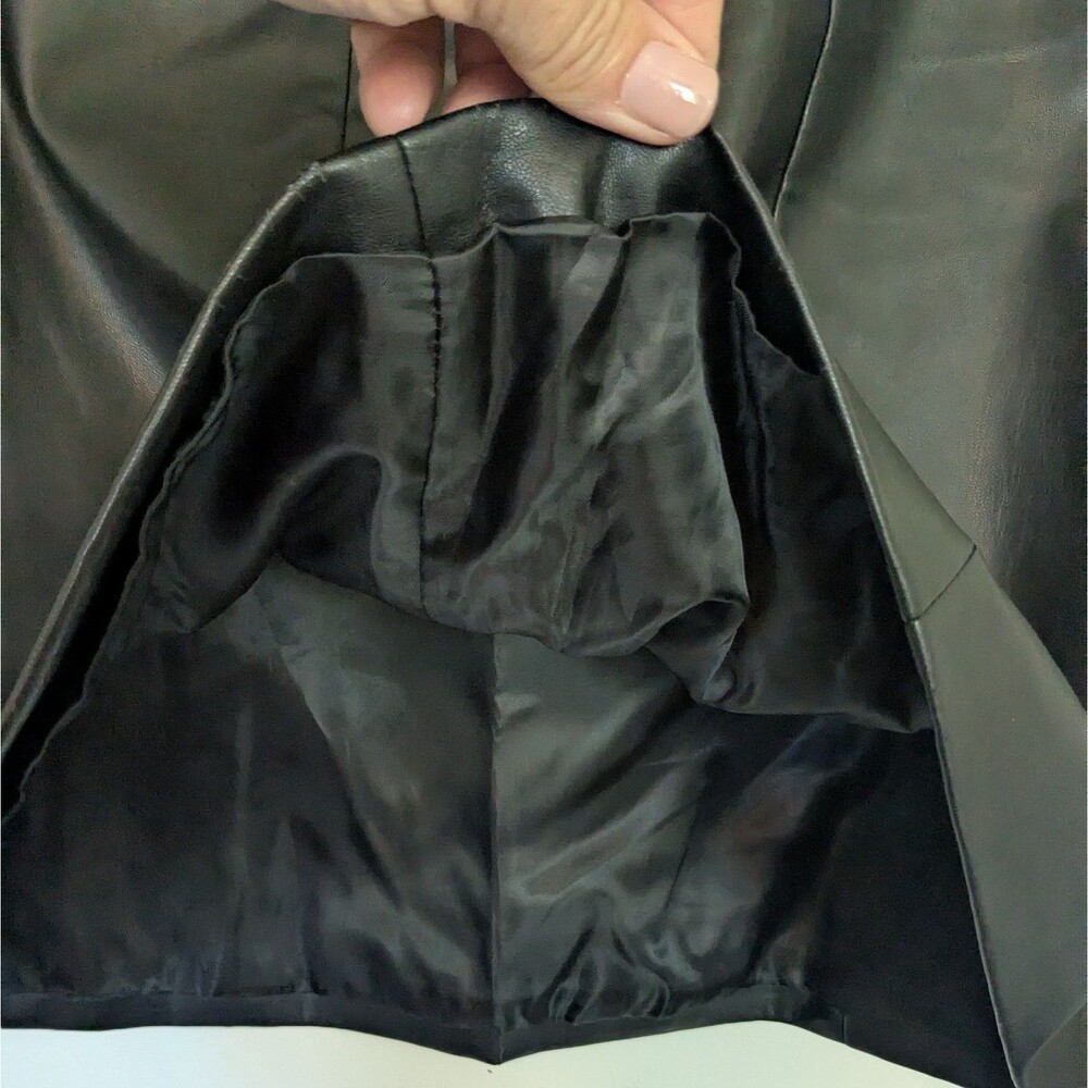 Liz Claiborne Career Faux Leather Skirt Womens 10 Black A-Line Gold Buttons - Picture 6 of 9
